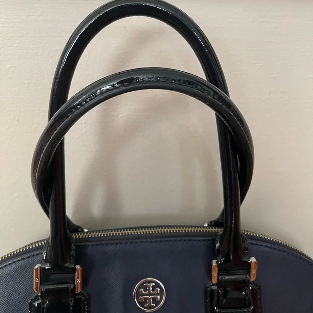 TORY BURCH navy blue dome Robinson tote bag, LN